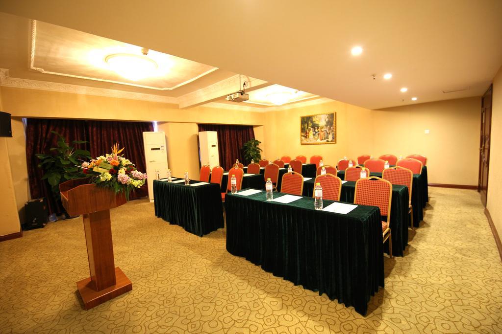 Vienna Hotel Chaoyang Nanning Exteriör bild