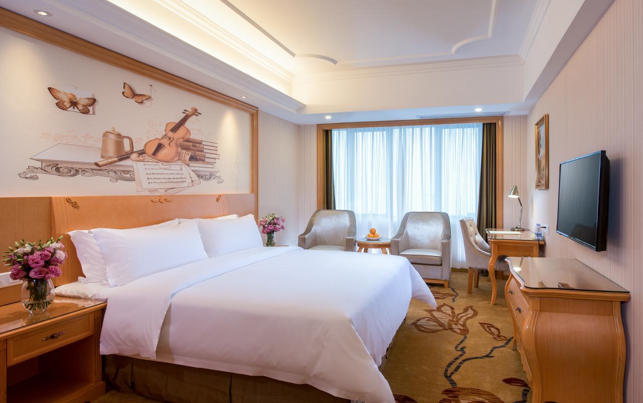 Vienna Hotel Chaoyang Nanning Exteriör bild